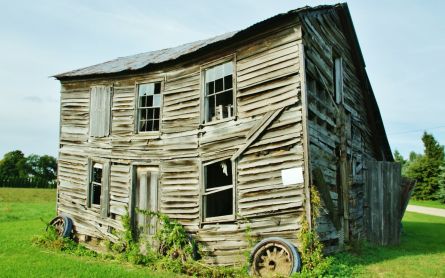 Investing in Distressed Properties: Expensive Problems To Watch Out For