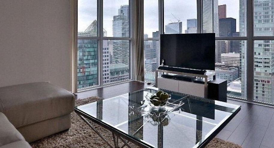 Why Short-Term Renters Are Choosing Luxury Suites Over Airbnbs