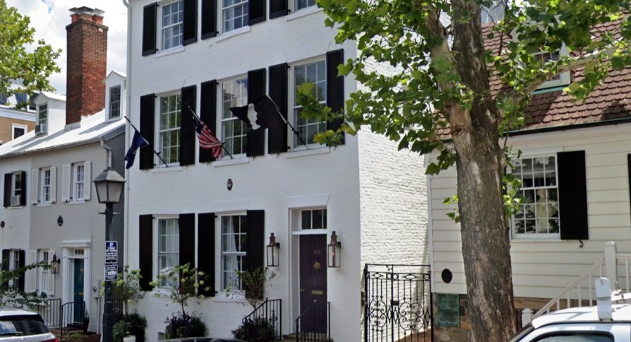Former George Washington Old Town Home