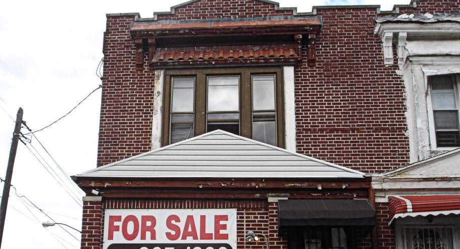 Property or Stocks, Which is the Better Investment?