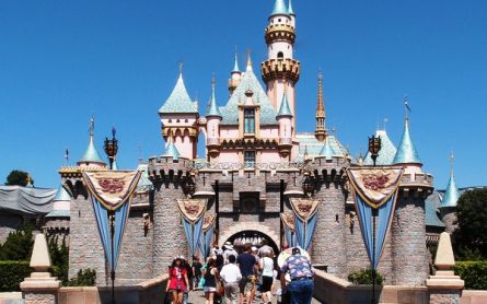 Walt Disney Co. indefinitely delays the reopening of its theme parks